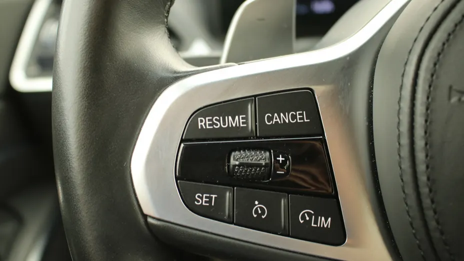 BMW Seria 3 320i M Sport aut