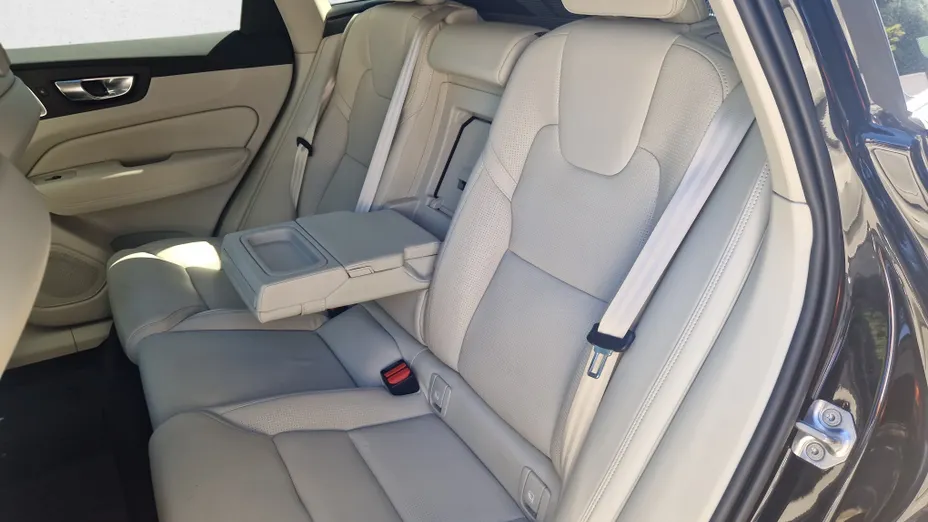 VOLVO XC60 XC60 B5 D AWD Inscription aut