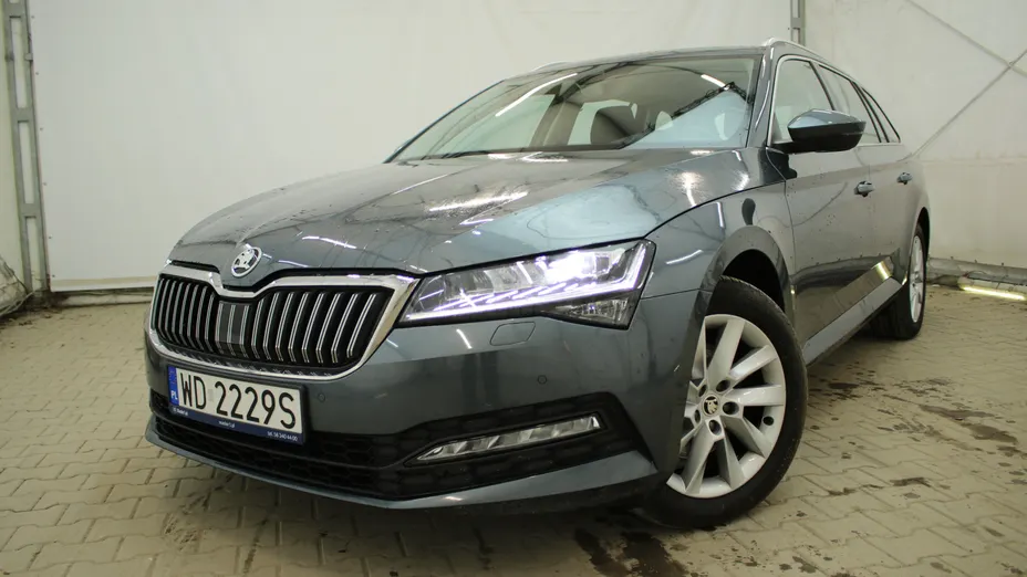 SKODA Superb Superb 2.0 TDI SCR Ambition DSG
