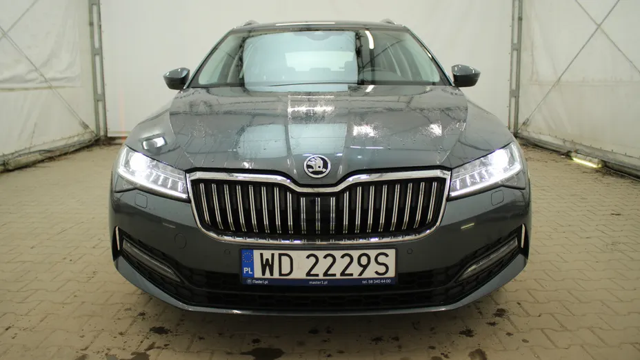 SKODA Superb Superb 2.0 TDI SCR Ambition DSG