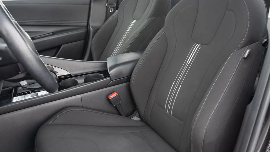 HYUNDAI Elantra Elantra 1.6 Executive CVT