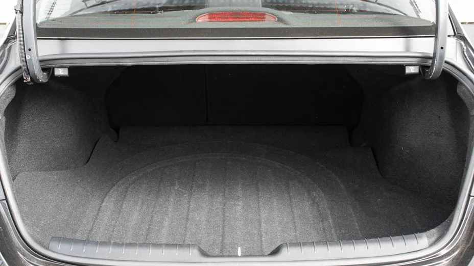 HYUNDAI Elantra Elantra 1.6 Executive CVT