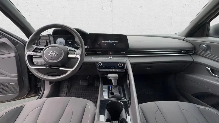 HYUNDAI Elantra Elantra 1.6 Executive CVT