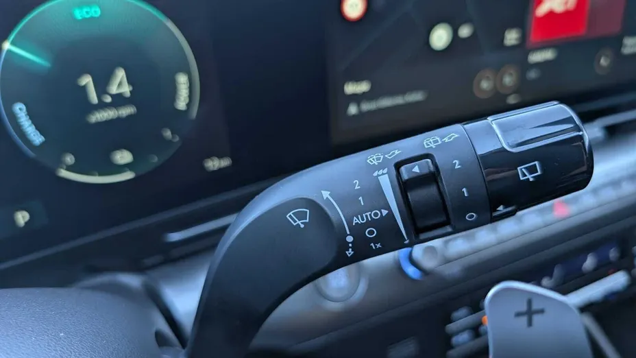 HYUNDAI Kona Kona 1.6 GDI Hybrid Executive DCT Nowy