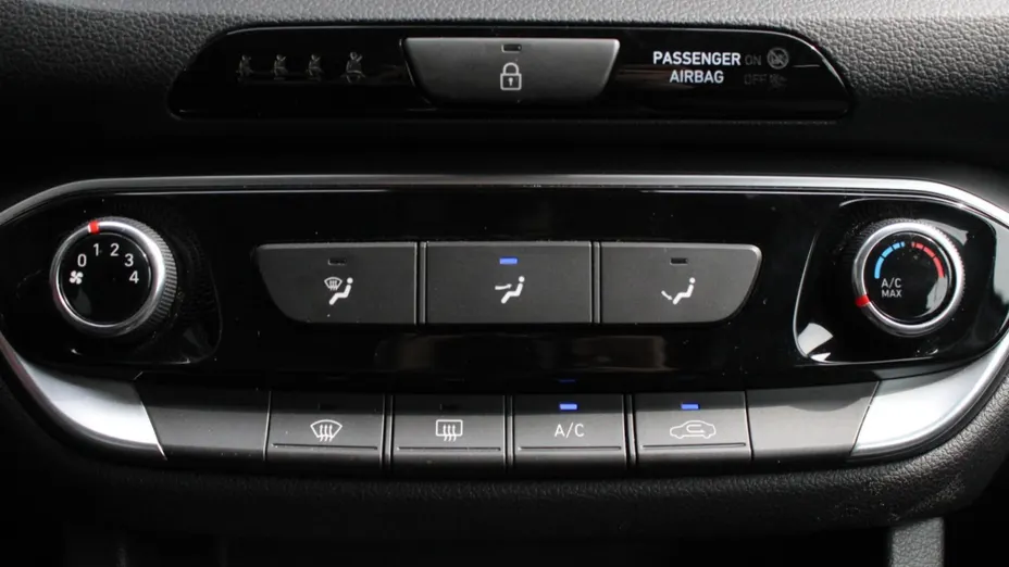 HYUNDAI i30 i30 1.0 T-GDI Modern