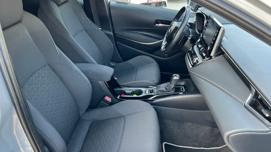 TOYOTA Corolla Corolla 2.0 Hybrid Comfort