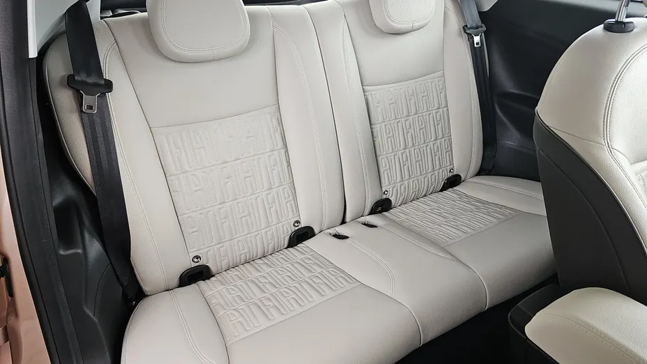 FIAT 500 500 3+1 42 kWh La Prima