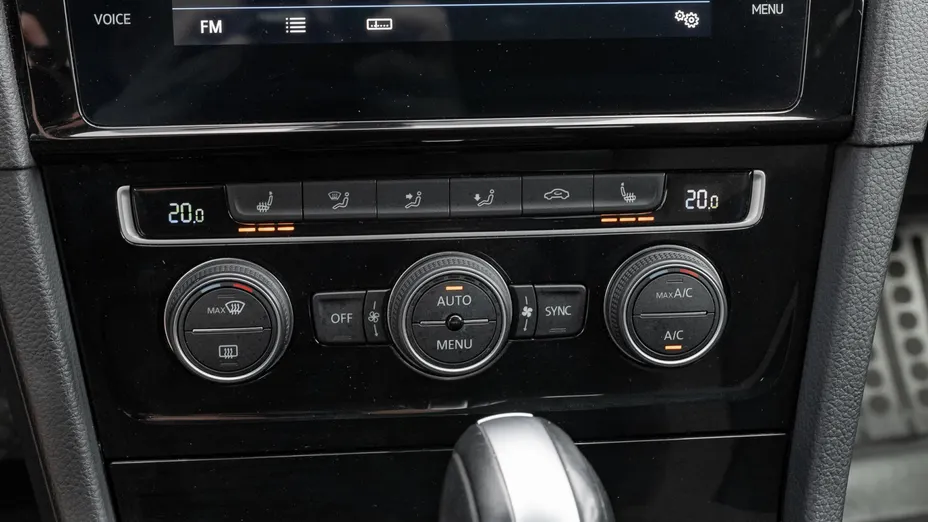 VOLKSWAGEN Golf Golf VII 2.0 TDI BMT Highline DSG