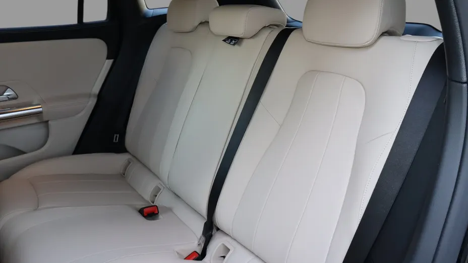 MERCEDES-BENZ GLA GLA 200 d Progressive 8G-DCT