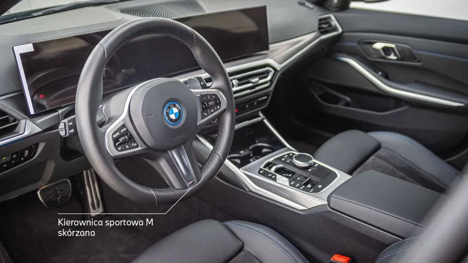 BMW Seria 3 330e xDrive M Sport sport-aut