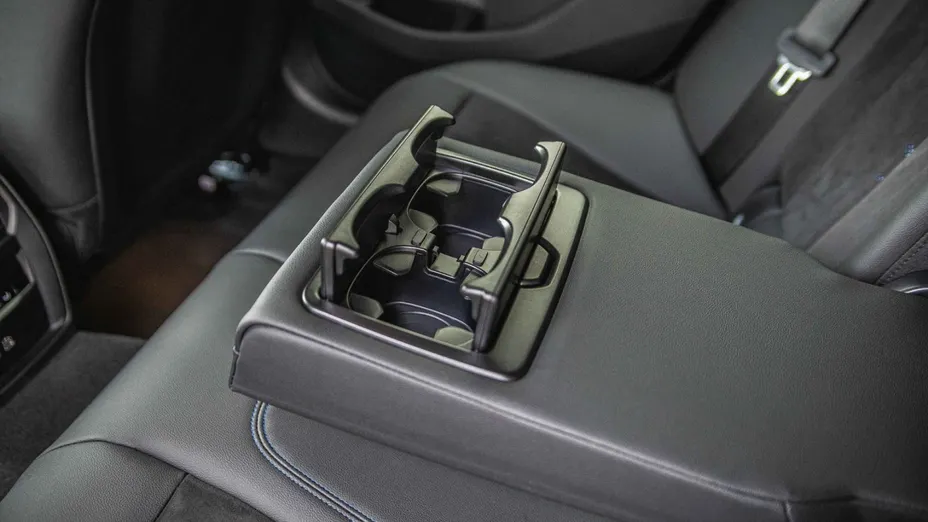 BMW Seria 3 330e xDrive M Sport sport-aut