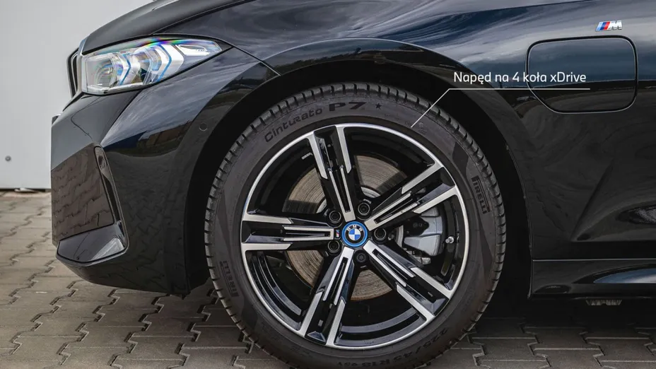 BMW Seria 3 330e xDrive M Sport sport-aut