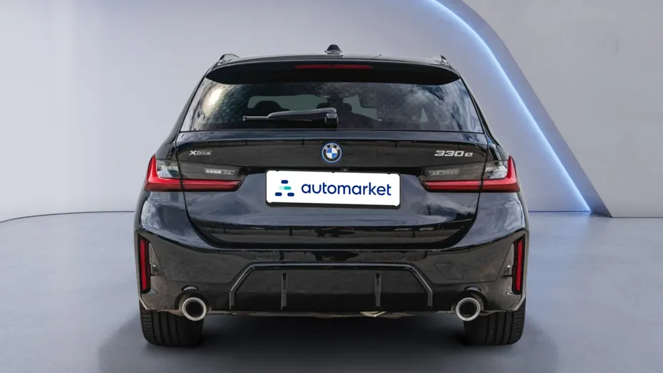 BMW Seria 3 330e xDrive M Sport sport-aut
