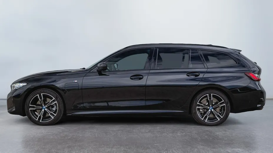 BMW Seria 3 330e xDrive M Sport sport-aut