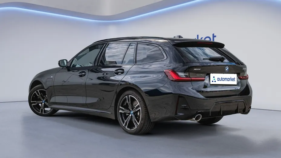 BMW Seria 3 330e xDrive M Sport sport-aut