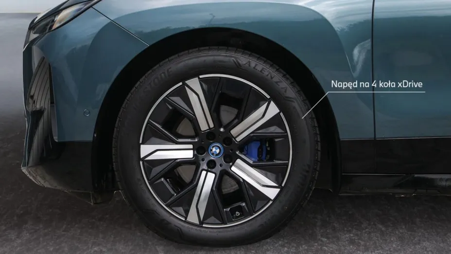 BMW iX iX xDrive40 71kWh