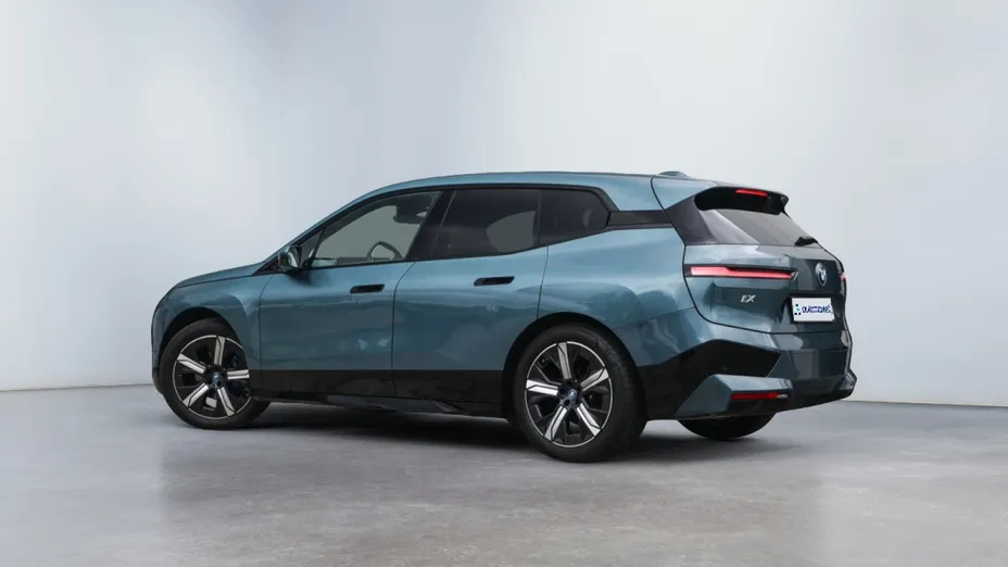 BMW iX iX xDrive40 71kWh