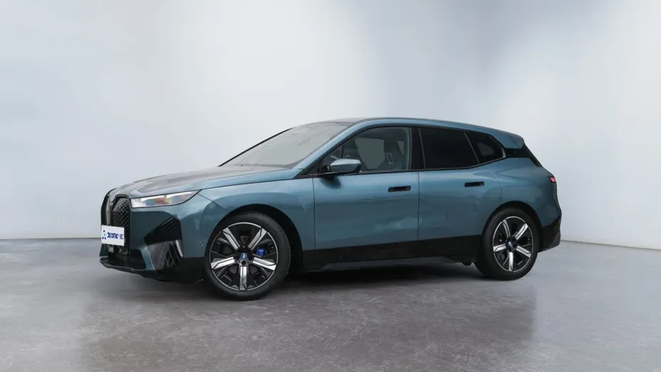 BMW iX iX xDrive40 71kWh