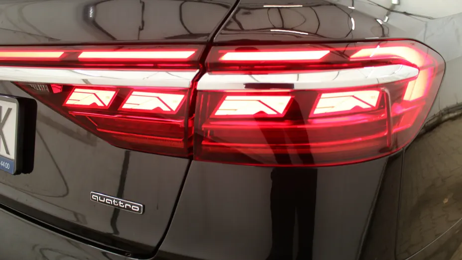 AUDI A8 A8 55 TFSI mHEV Quattro Tiptr.