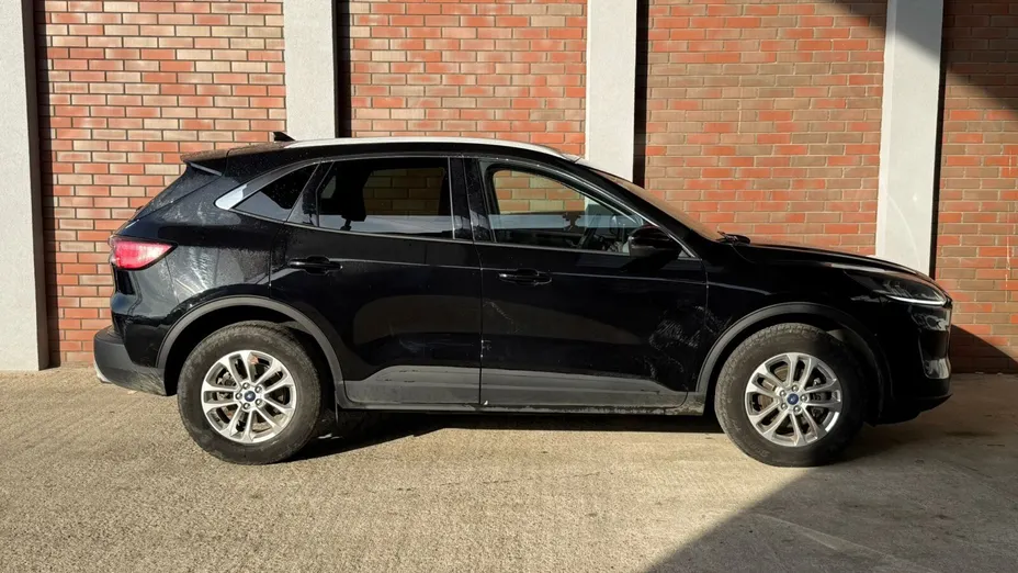 FORD Kuga Kuga 2.5 FHEV FWD Titanium