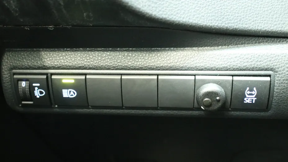 TOYOTA Corolla Corolla 1.5 Comfort