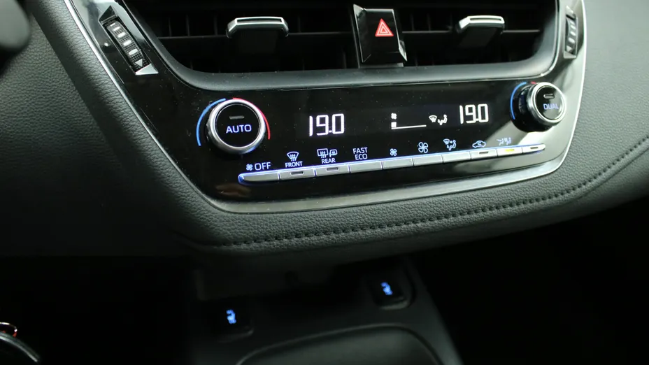 TOYOTA Corolla Corolla 1.5 Comfort