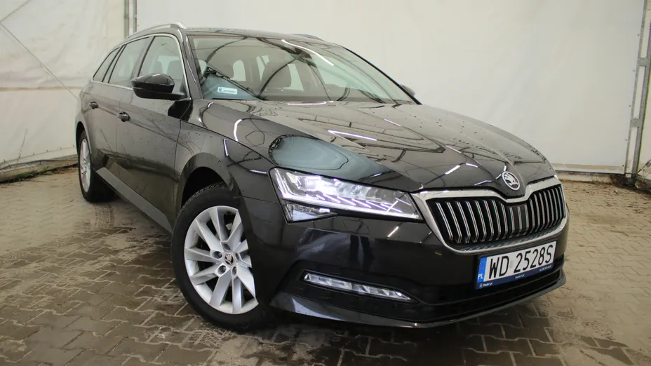 SKODA Superb Superb 2.0 TDI SCR Ambition DSG