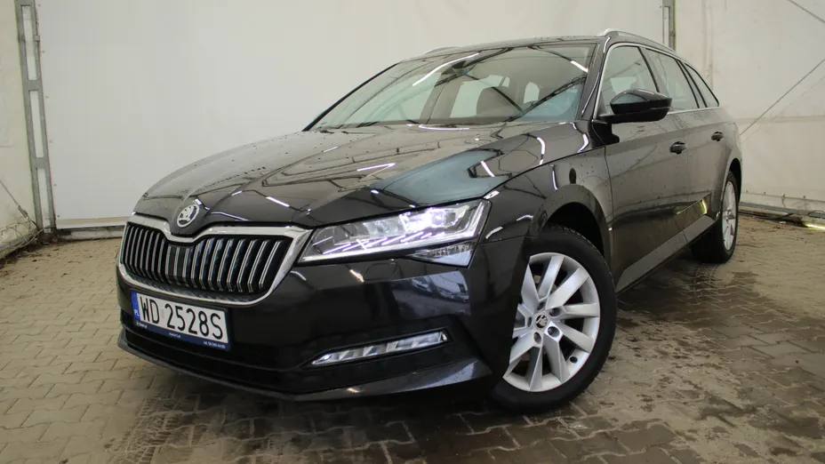 SKODA Superb Superb 2.0 TDI SCR Ambition DSG