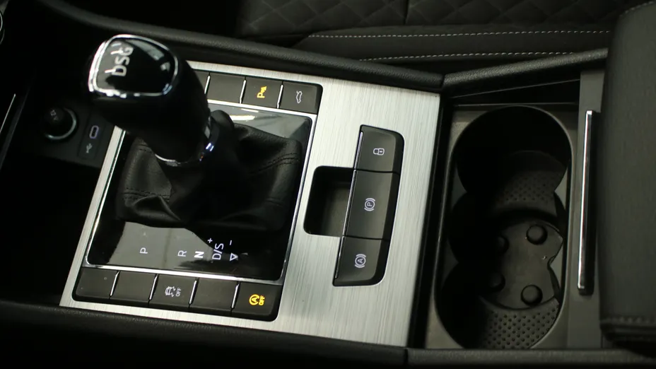 SKODA Superb Superb 2.0 TDI SCR Ambition DSG