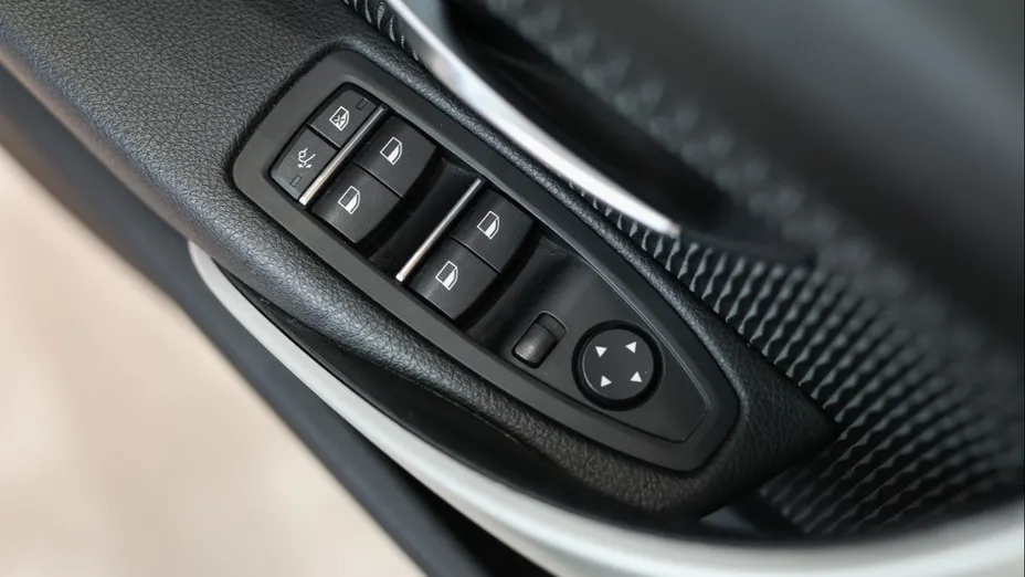 BMW Seria 3 Gran Turismo 318d aut