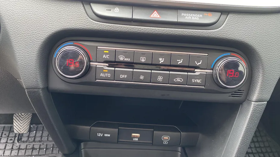 KIA Cee'd Ceed 1.5 T-GDI M