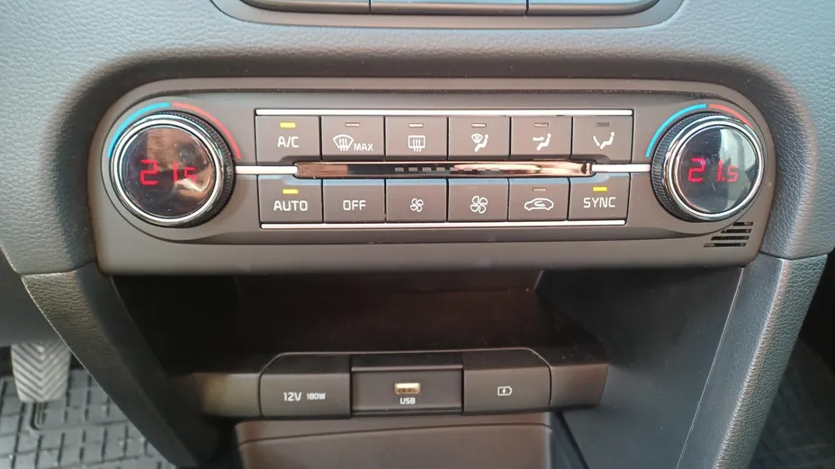 KIA Cee'd Ceed 1.5 T-GDI M