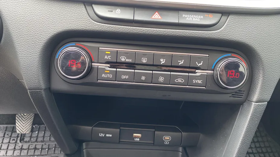 KIA Cee'd Ceed 1.5 T-GDI M