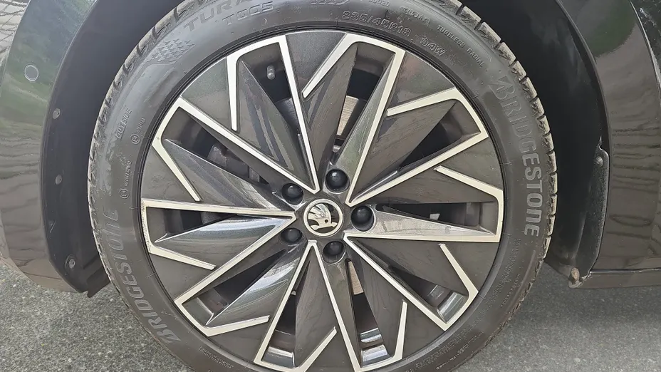SKODA Superb Superb 2.0 TSI 4x4 L&K DSG