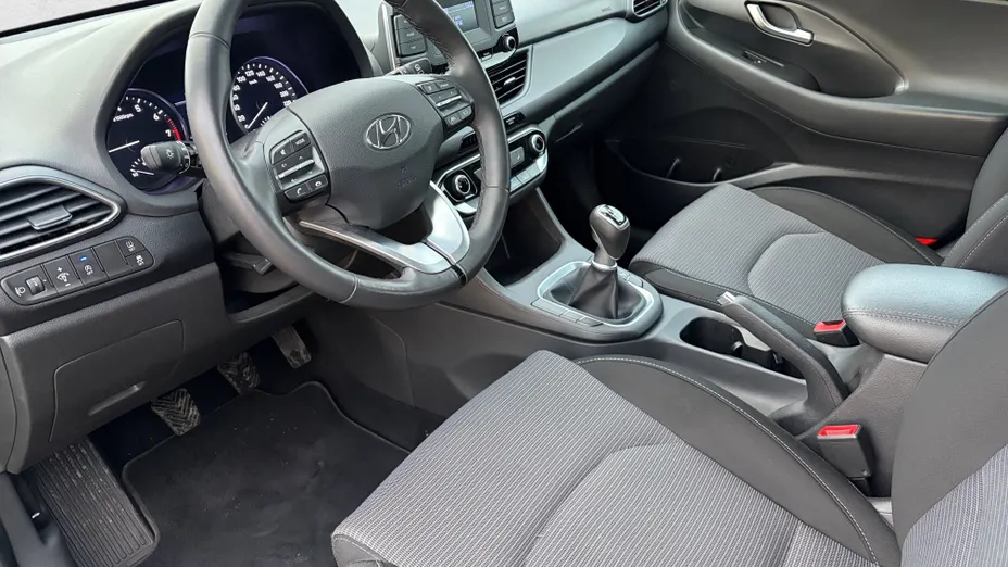 HYUNDAI i30 i30 1.5 DPI Classic +