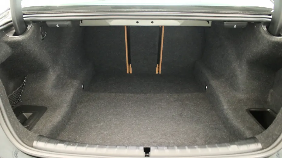 BMW Seria 5 520i mHEV aut