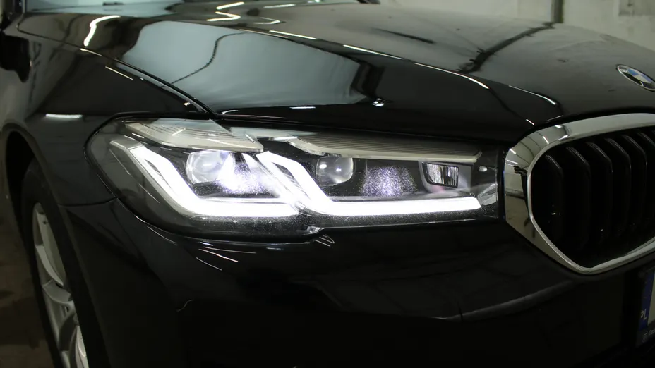 BMW Seria 5 520i mHEV aut