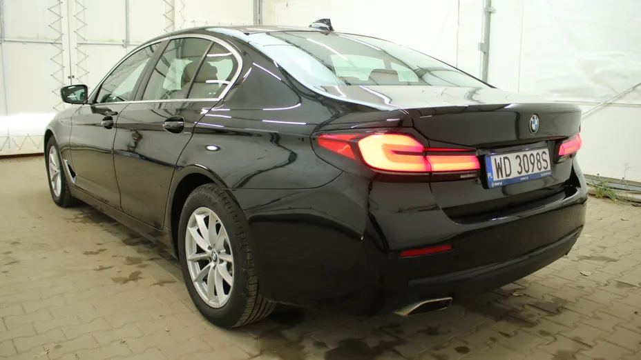 BMW Seria 5 520i mHEV aut