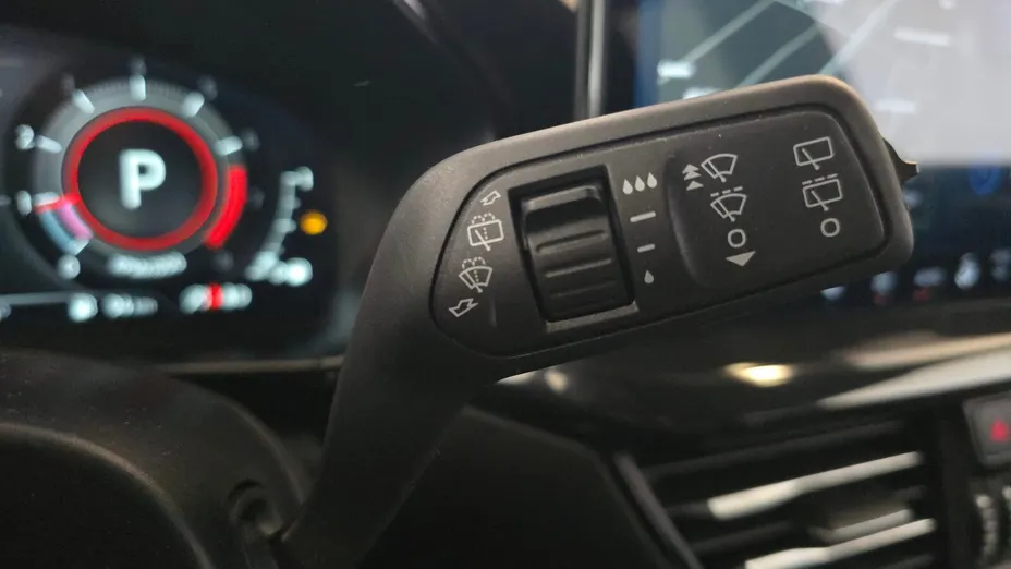 FORD Focus Focus 1.0 EcoBoost mHEV ST-Line X aut