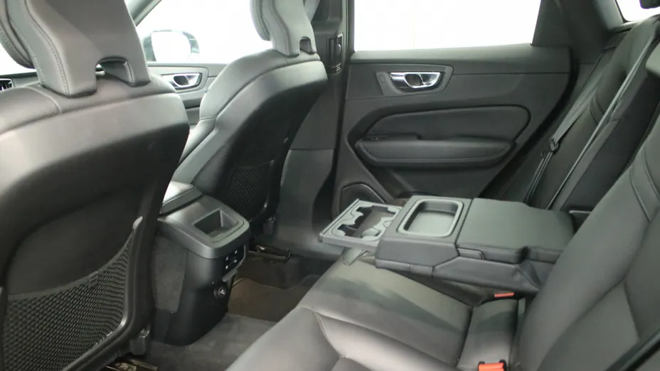 VOLVO XC60 XC60 B4 D AWD Inscription aut