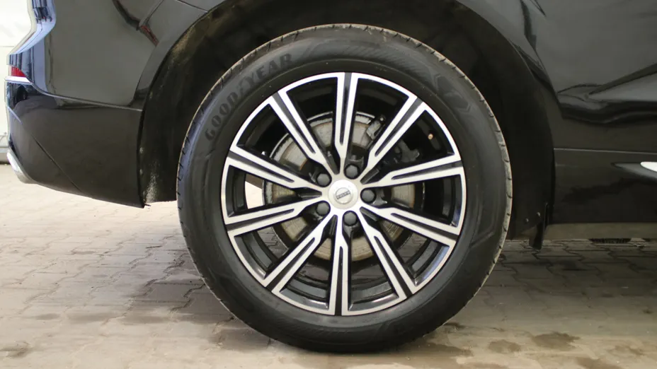 VOLVO XC60 XC60 B4 D AWD Inscription aut