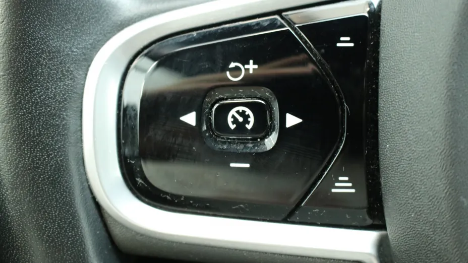 VOLVO XC60 XC60 B4 D AWD Inscription aut