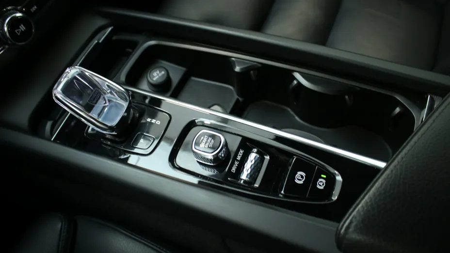 VOLVO XC60 XC60 B4 D AWD Inscription aut