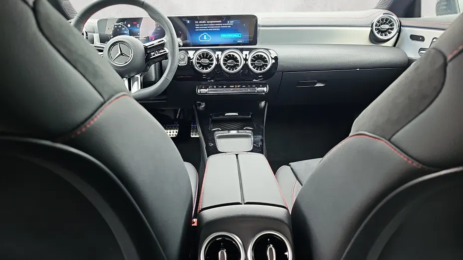 MERCEDES-BENZ CLA CLA 200 AMG Line 7G-DCT Nowy