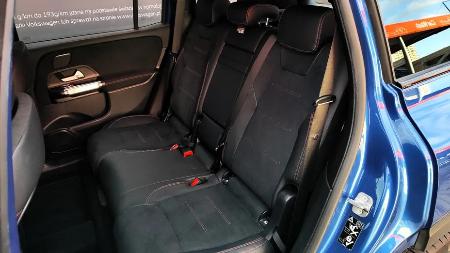 MERCEDES-BENZ GLB GLB 200 AMG Line 7G-DCT