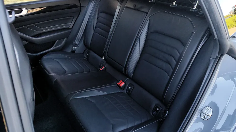 VOLKSWAGEN Arteon Arteon 2.0 TDI 4Motion R-Line DSG