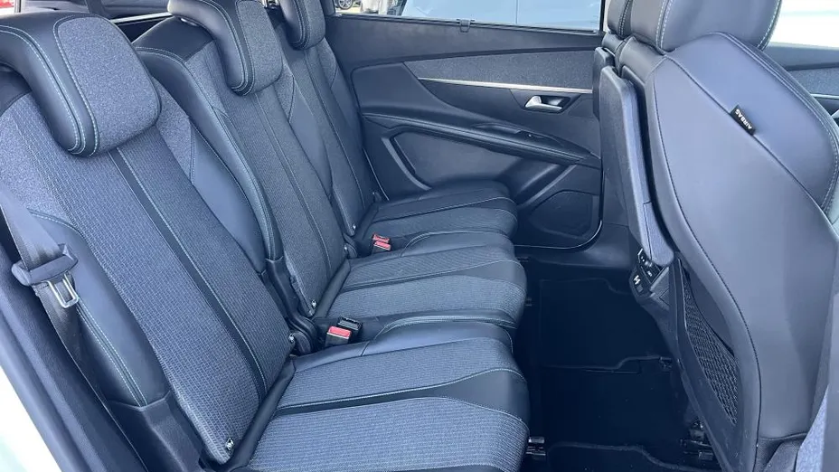 PEUGEOT 5008 5008 2.0 BlueHDi Allure Pack S&S EAT8