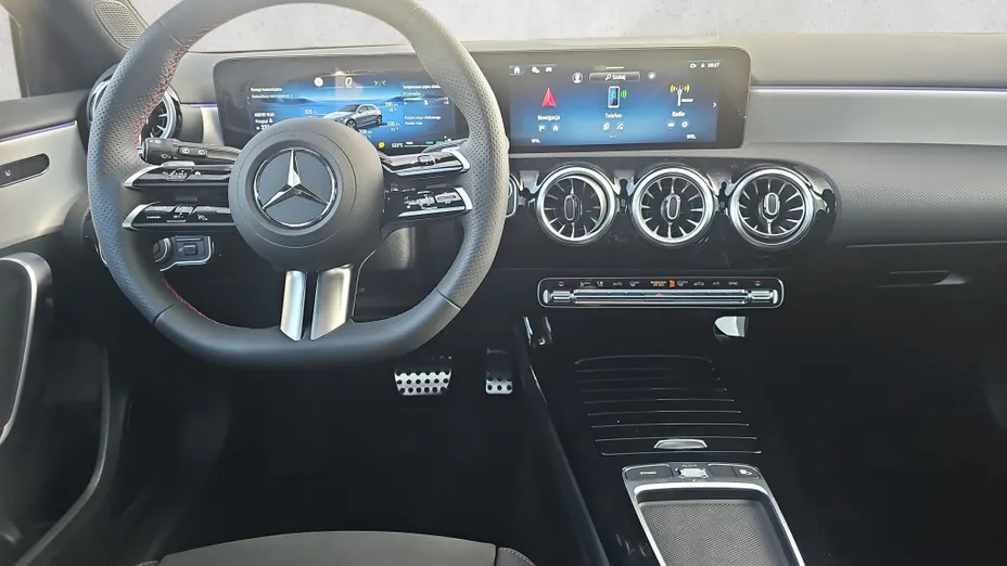 MERCEDES-BENZ A Klasa A 220 4-Matic AMG Line 8G-DCT Nowy