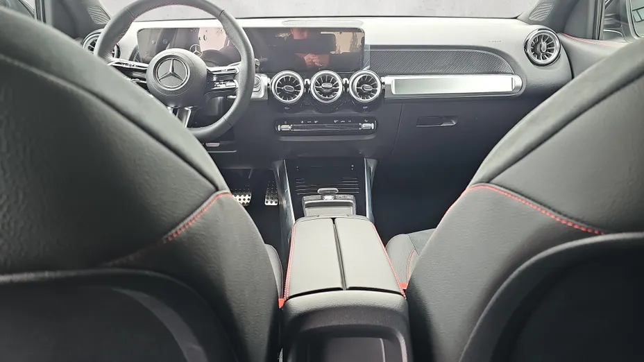 MERCEDES-BENZ GLB GLB 200 mHEV AMG Line 7G-DCT Nowy