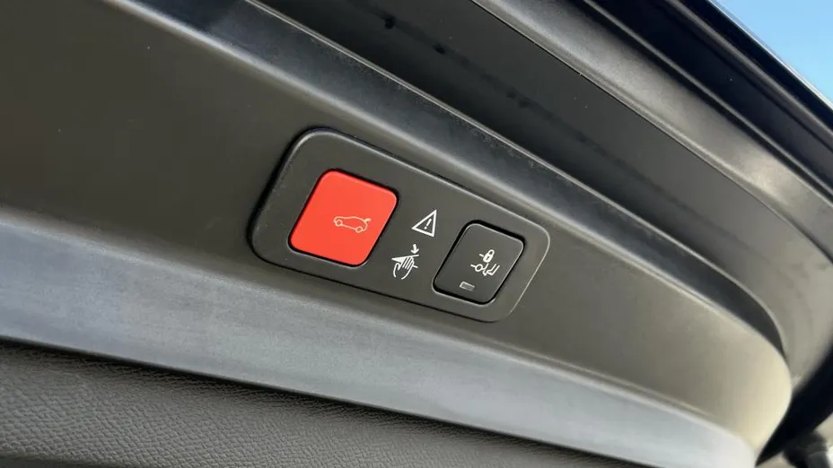 PEUGEOT 5008 5008 1.6 PureTech GT S&S EAT8